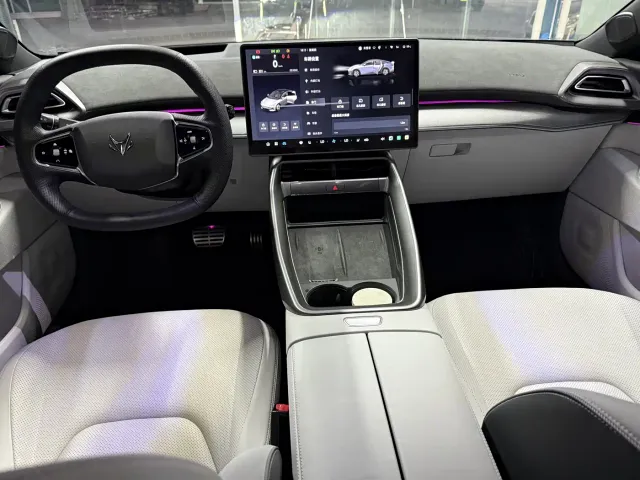 Arcfox Alpha S5 — Фото автомобиля 8