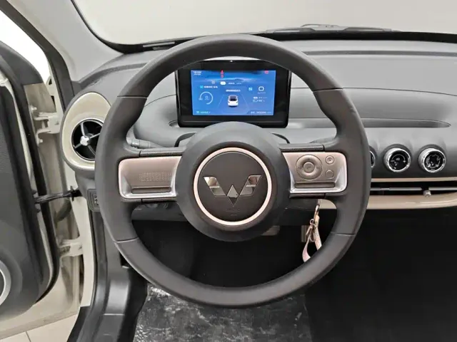 Wuling Bingo — Фото автомобиля 15