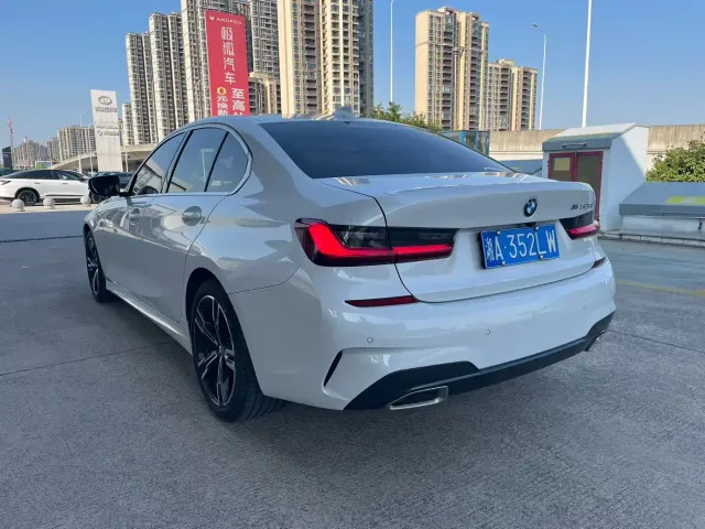 BMW 3 Series — Фото автомобиля 7