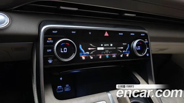 Genesis GV80 — Фото автомобиля 23