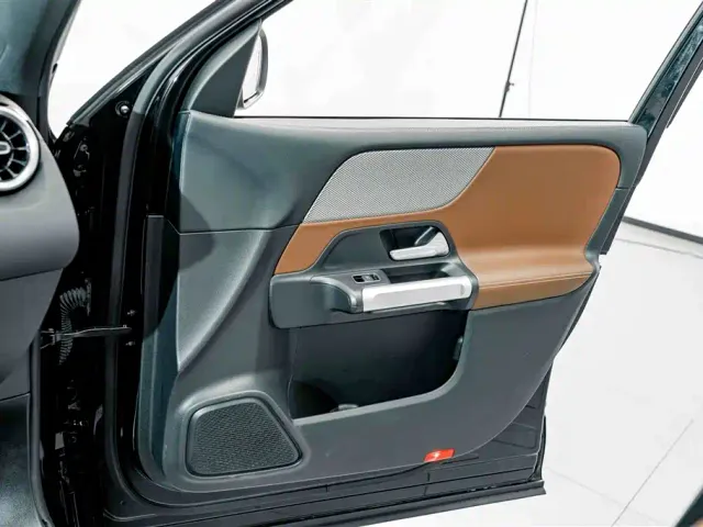 Mercedes-Benz GLB-Class — Фото автомобиля 13