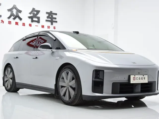 Li Auto i6 — Фото автомобиля 3