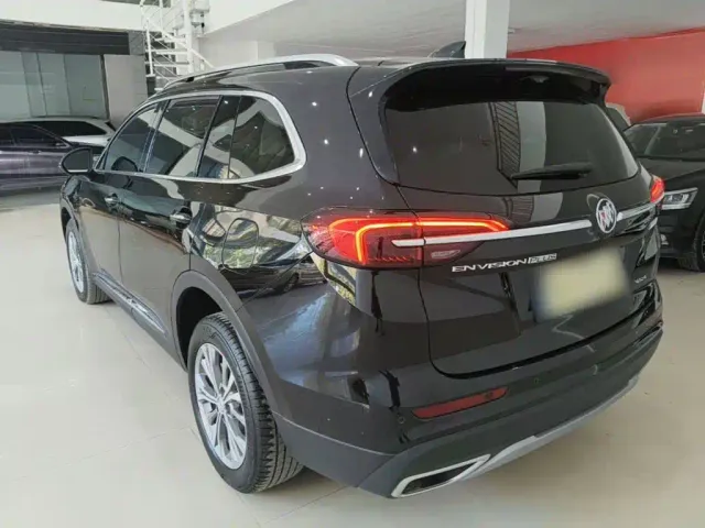 Buick Envision Plus — Фото автомобиля 4