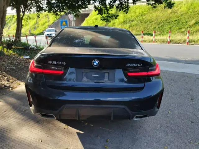 BMW 3 Series — Фото автомобиля 5