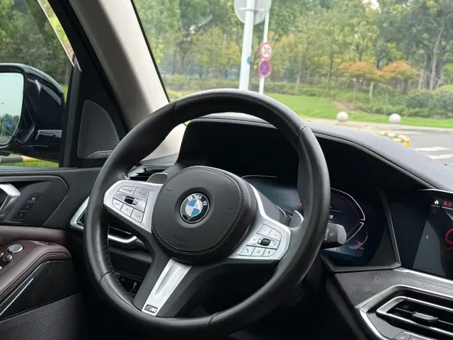 BMW X5 — Фото автомобиля 19