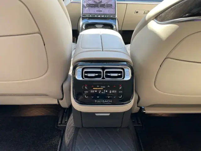 Mercedes-Benz Maybach S-Class — Фото автомобиля 17