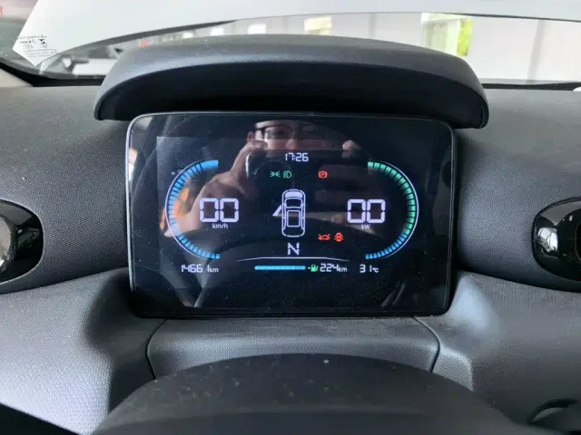 Leapmotor T03 — Фото автомобиля 11