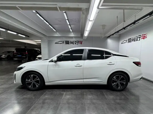 Nissan Sylphy — Фото автомобиля 4