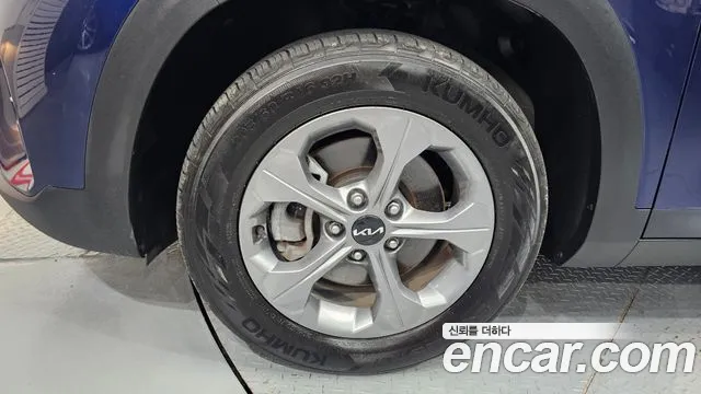 Kia Seltos Бензин 1.6 турбо 2WD — Фото автомобиля 5