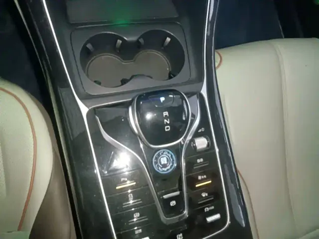 BYD Qin PLUS — Фото автомобиля 13
