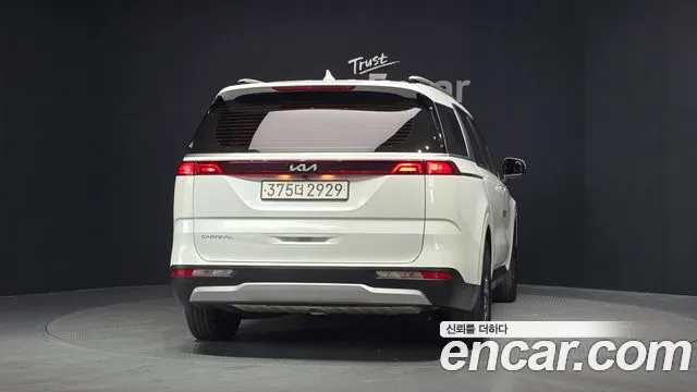 Kia Canival Carnival 4 поколение Дизель 9 мест Prestige — Фото автомобиля 3