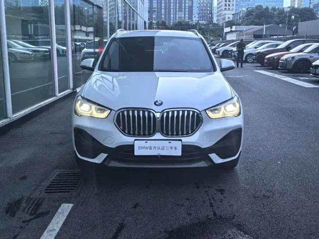 BMW X1 — Фото автомобиля 3