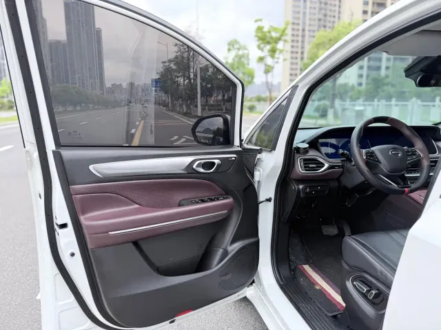 GAC Trumpchi M6 — Фото автомобиля 8
