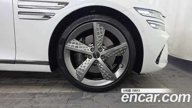 Genesis G80 Бензин 2.5 турбо AWD — Фото автомобиля 2