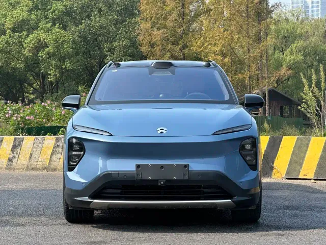 Nio ES7 — Фото автомобиля 2