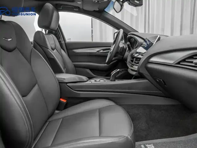Cadillac CT5 — Фото автомобиля 15