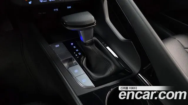Hyundai Avante CN7 — Фото автомобиля 12
