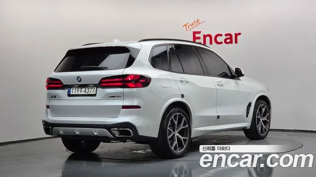 BMW X5 xDrive 40i M Sport — Фото автомобиля 2