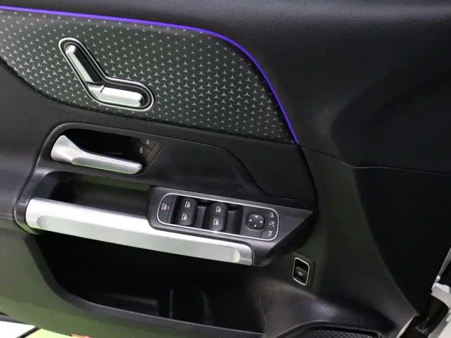 Mercedes-Benz GLB-Class — Фото автомобиля 18