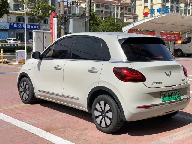 Wuling Bingo — Фото автомобиля 9