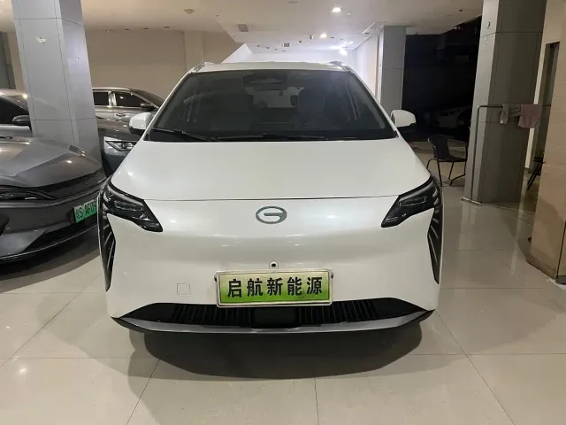 GAC Aion Y — Фото автомобиля 2