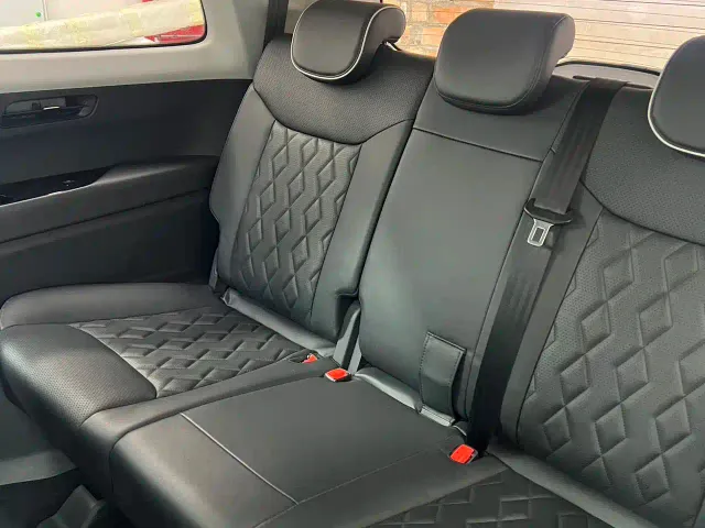 Wuling Jiachen — Фото автомобиля 11