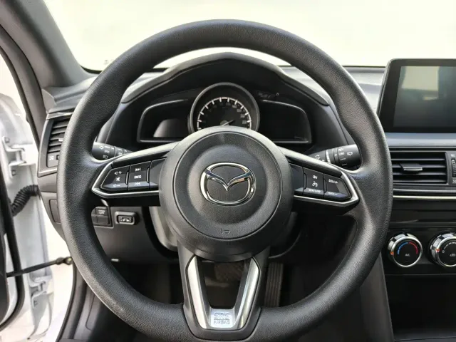 Mazda CX-4 — Фото автомобиля 8