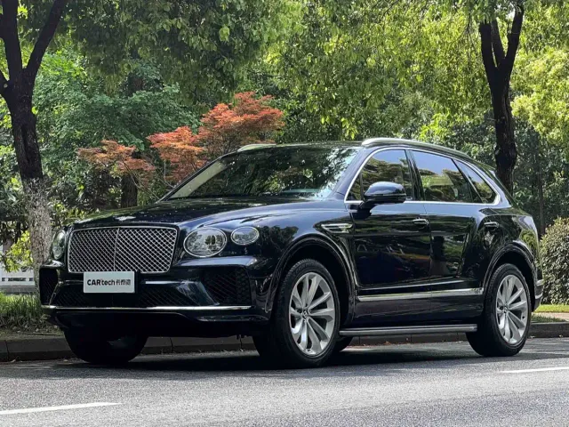 Фотография автомобиля — Bentley Bentayga