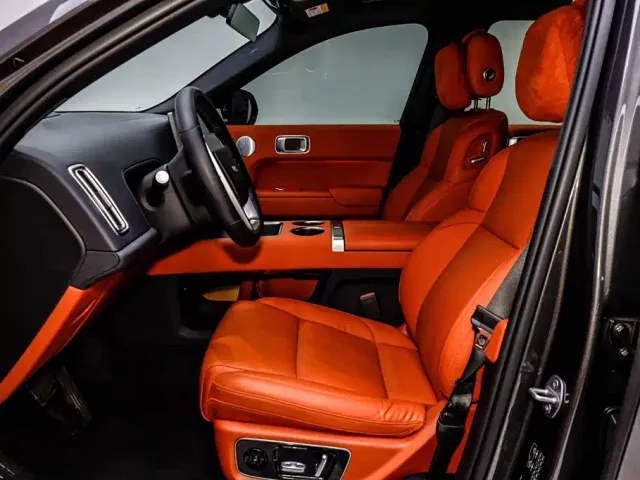 Li Auto L8 — Фото автомобиля 12