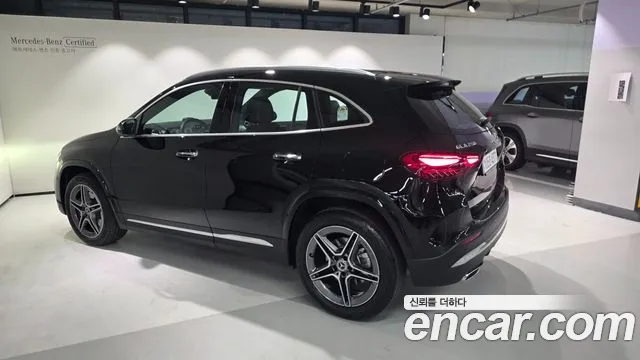 Mercedes-Benz GLA-Class — Фото автомобиля 2