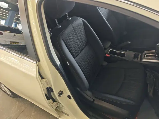 Nissan Sylphy — Фото автомобиля 24