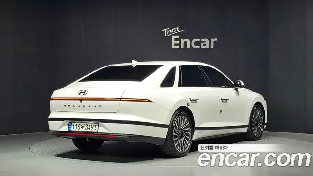 Hyundai Grandeur GN7 — Фото автомобиля 2