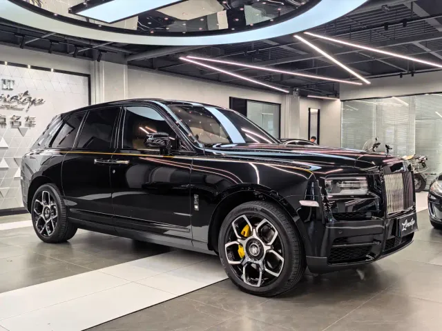 Rolls-Royce Cullinan — Фото автомобиля 3