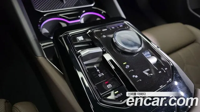 BMW 5-Series — Фото автомобиля 9