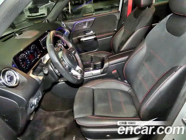 Mercedes-Benz GLB-Class — Фото автомобиля 6
