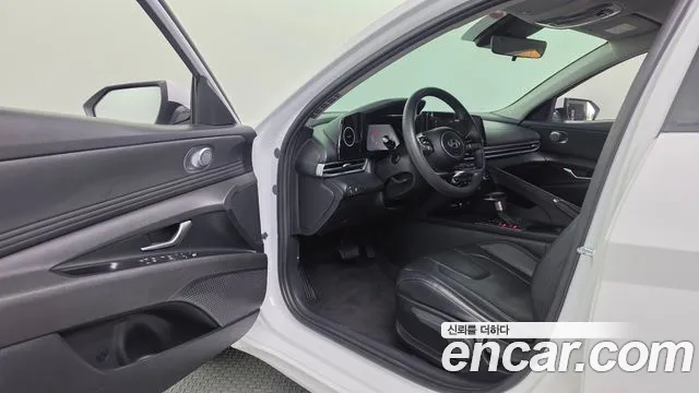 Hyundai Avante — Фото автомобиля 16