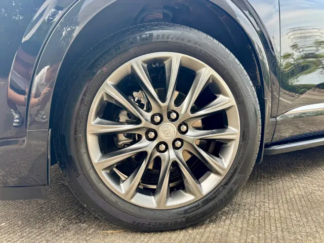 Buick Enclave — Фото автомобиля 13