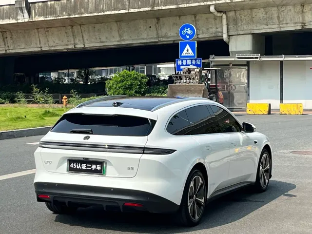 Nio ET5 Touring — Фото автомобиля 5