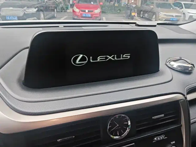 Lexus RX — Фото автомобиля 13