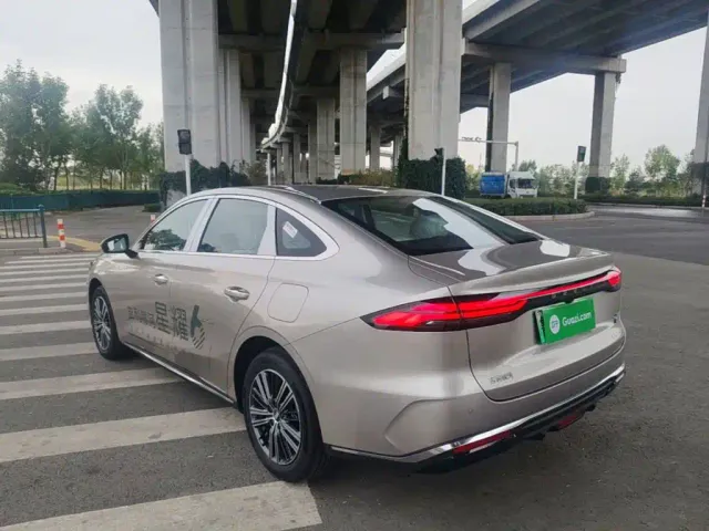 Geely Galaxy Stellar 6 — Фото автомобиля 4