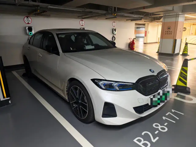 BMW i3 — Фото автомобиля 2