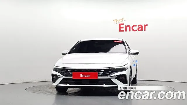Hyundai Avante CN7 — Фото автомобиля 3