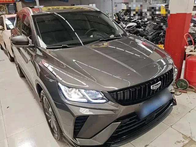 Geely Binyue — Фото автомобиля 3