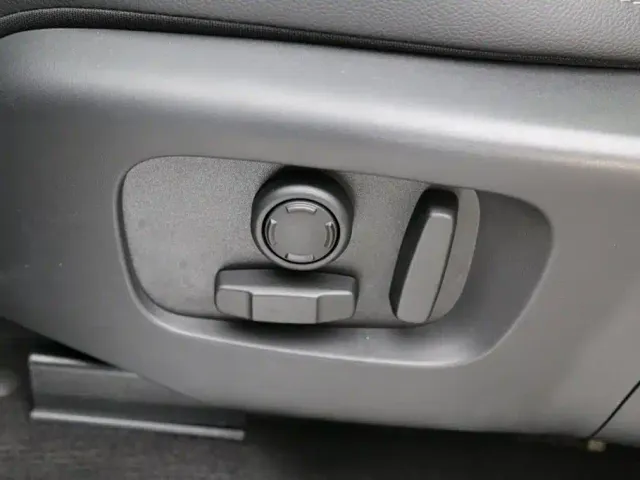 Land Rover Discovery Sport — Фото автомобиля 13
