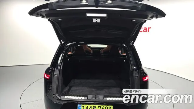 Land Rover Range Rover Sport — Фото автомобиля 20