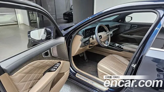 Kia K8 — Фото автомобиля 10