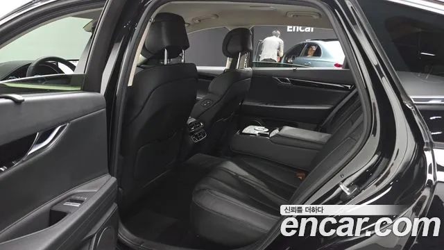 Genesis G80 Бензин 3.5 турбо AWD — Фото автомобиля 9