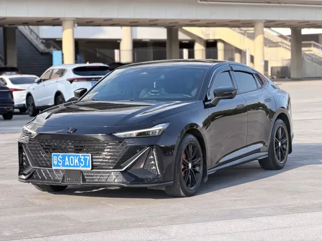 Фотография автомобиля — Changan UNI-V