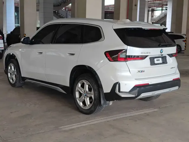 BMW X1 — Фото автомобиля 12