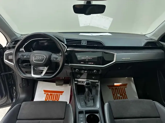 Audi Q3 — Фото автомобиля 10